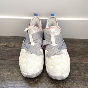 Nike Lebron soldier 12 TB white blue! Youth size 7
